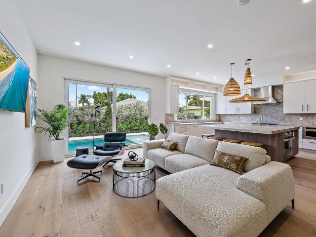 Дом в аренду по адресу 310 Edmor Road - фото 6855513