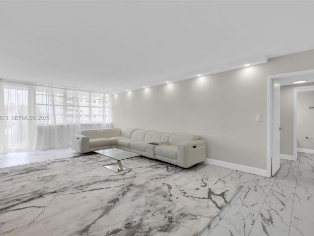 Продажа квартиры #1415 - фото 6856901