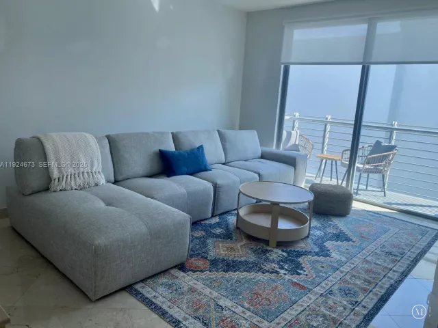 Продажа квартиры #1822 - фото 6855035