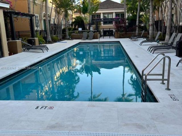 Дом в аренду по адресу 2891 NE 185th St 1006 - фото 7484025