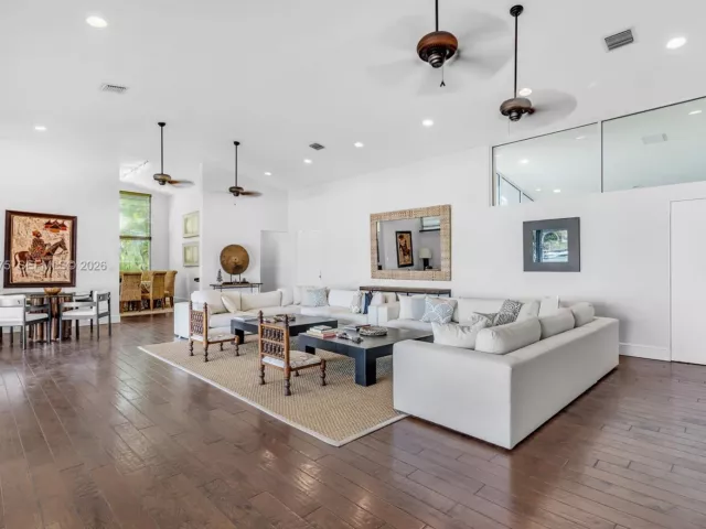 Продажа дома по адресу 591 N Mashta Dr - фото 7173102