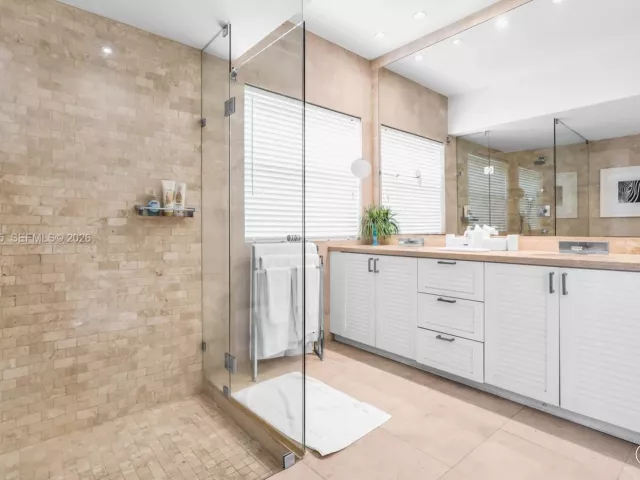 Продажа дома по адресу 591 N Mashta Dr - фото 7173088