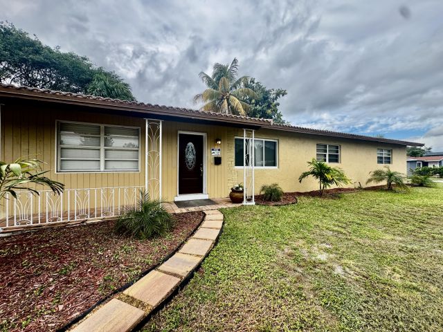 Дом в аренду по адресу 1520 N 25th Avenue - фото 6927611