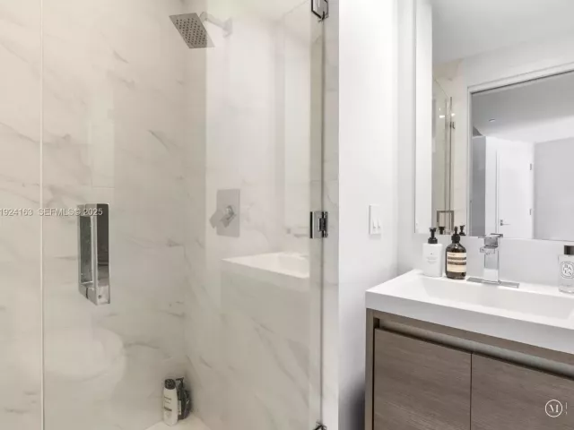 Продажа квартиры #1603 - фото 6861131