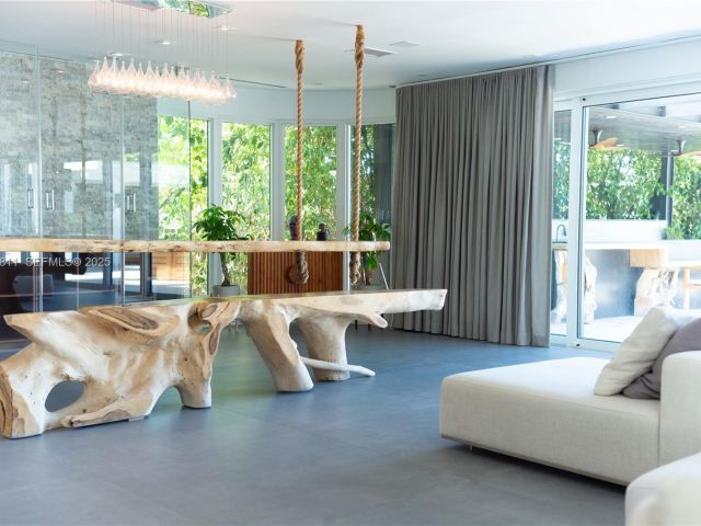 Продажа дома по адресу 327 E Rivo Alto Dr - фото 6858592