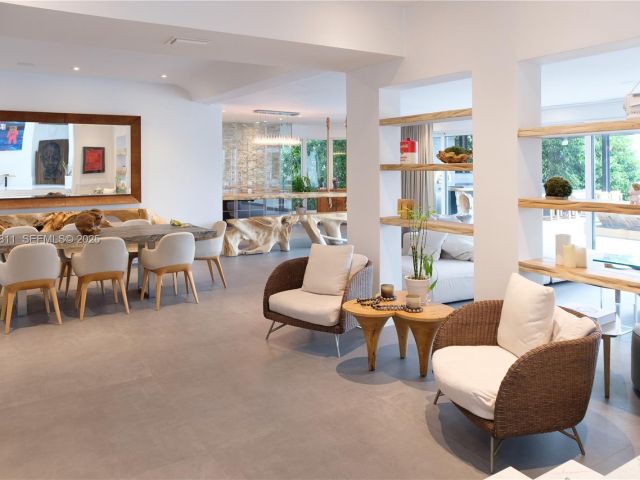 Продажа дома по адресу 327 E Rivo Alto Dr - фото 6858593