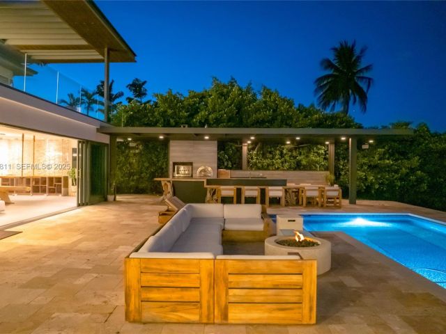 Продажа дома по адресу 327 E Rivo Alto Dr - фото 6858594