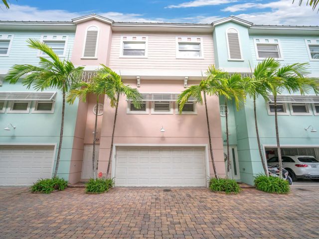 Дом в аренду по адресу 477 NE 1st Street - фото 6858765