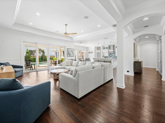 Продажа дома по адресу 114 NW 16th Street - фото 6871430