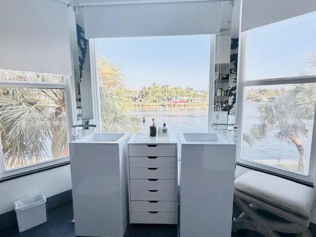 Дом в аренду по адресу 21025 NE 38th Ave 81 - фото 6862715