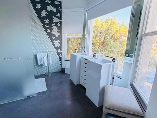 Дом в аренду по адресу 21025 NE 38th Ave 81 - фото 6862716