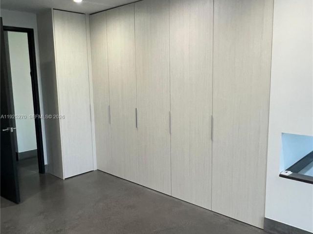 Дом в аренду по адресу 21025 NE 38th Ave 81 - фото 6862718