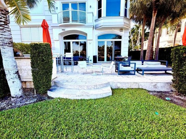 Дом в аренду по адресу 21025 NE 38th Ave 81 - фото 6862732