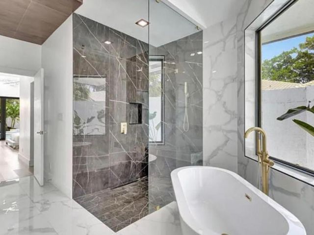 Дом в аренду по адресу 2299 NW 55th Street - фото 6860224