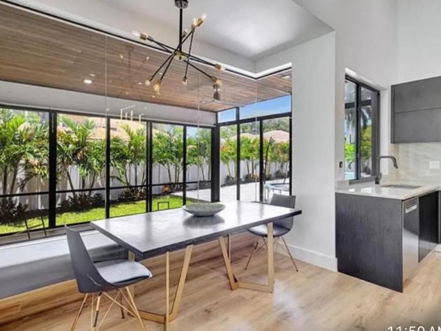 Дом в аренду по адресу 2299 NW 55th Street - фото 6860229