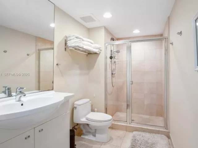 Продажа квартиры #2212 - фото 6859864