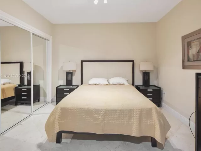 Продажа квартиры #2212 - фото 6859866