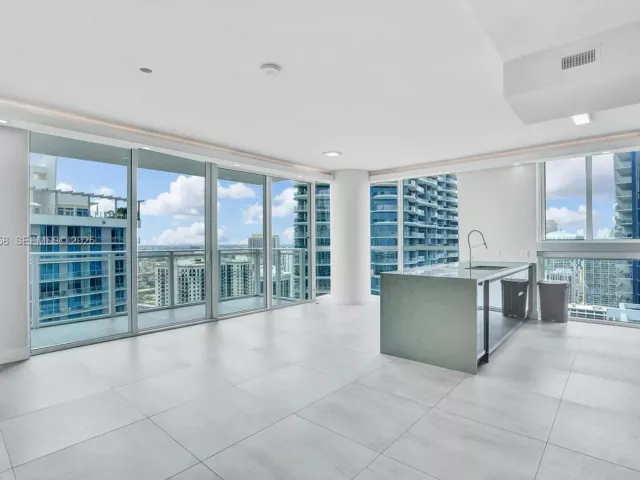 Продажа квартиры #4109 - фото 6861186