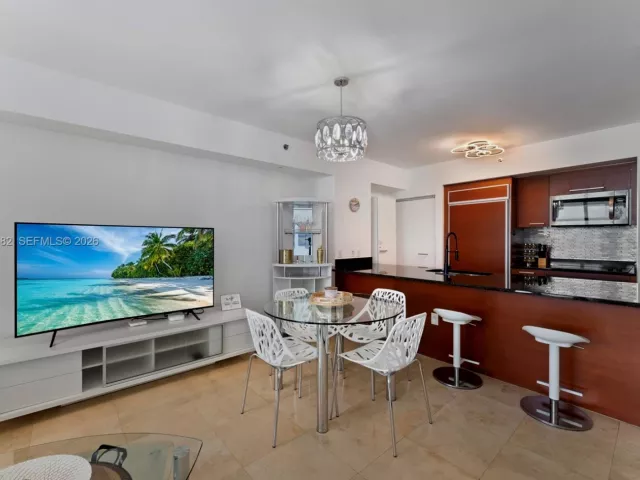 Продажа квартиры #1612 - фото 6861894