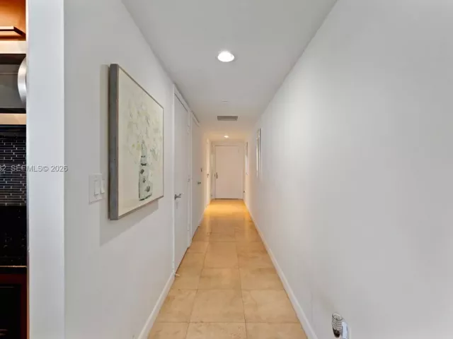 Продажа квартиры #1612 - фото 6861897