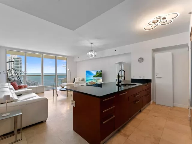 Продажа квартиры #1612 - фото 6861899