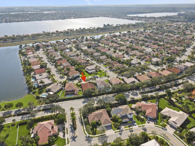 Продажа дома по адресу 18921 SW 15th Street - фото 6865107