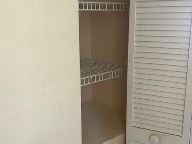 Продажа дома по адресу 1100 Lytham Court - фото 6861214