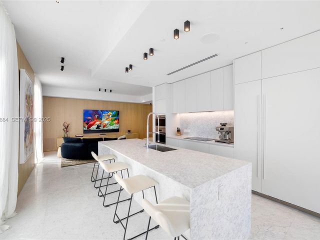 Продажа квартиры #1501 - фото 6864455