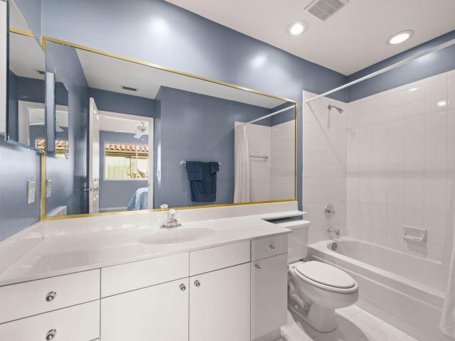 Продажа дома по адресу 2595 NW 53rd Street - фото 6861225