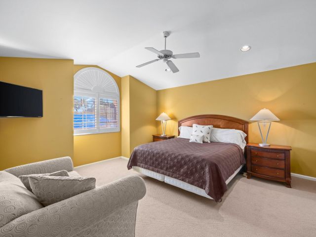 Продажа дома по адресу 2595 NW 53rd Street - фото 6861229