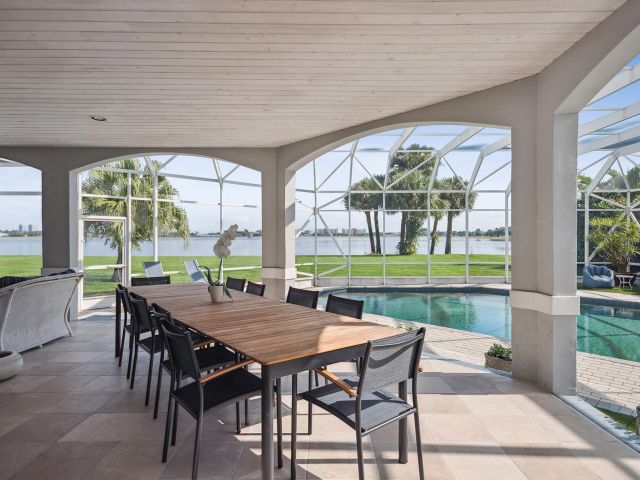 Продажа дома по адресу 6 Cloister Circle - фото 6861730