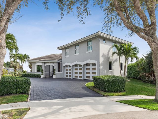 Продажа дома по адресу 6 Cloister Circle - фото 6861735