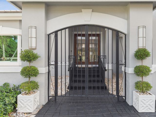 Продажа дома по адресу 6 Cloister Circle - фото 6861737