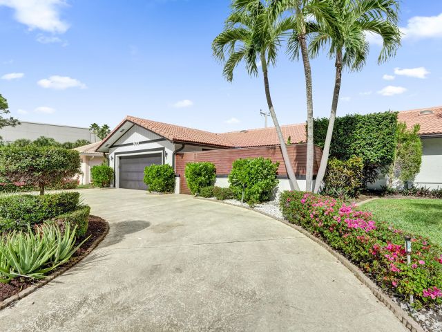 Продажа дома по адресу 809 SE 13th Court - фото 6889174