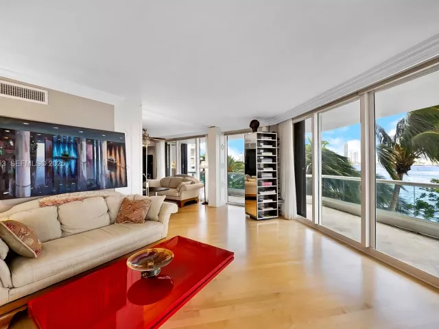 Продажа квартиры #301 - фото 6874656