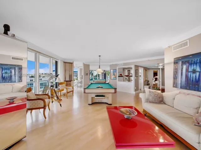 Продажа квартиры #301 - фото 6874649