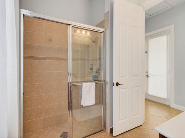 Продажа дома по адресу 16194 Rosecroft Terrace - фото 6866109