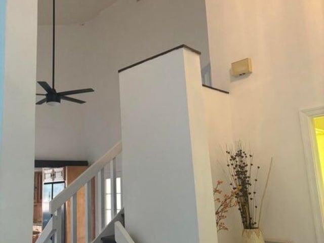 Дом в аренду по адресу 650 Toxaway Drive - фото 6862859