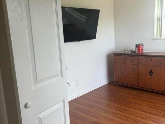 Дом в аренду по адресу 650 Toxaway Drive - фото 6862864