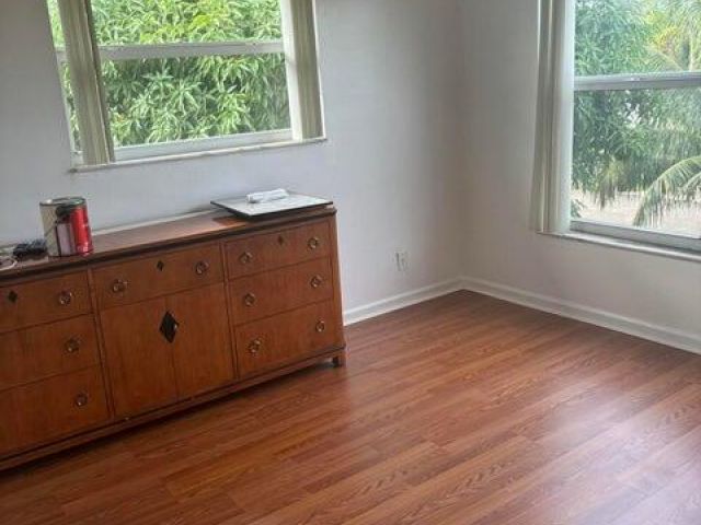 Дом в аренду по адресу 650 Toxaway Drive - фото 6862872