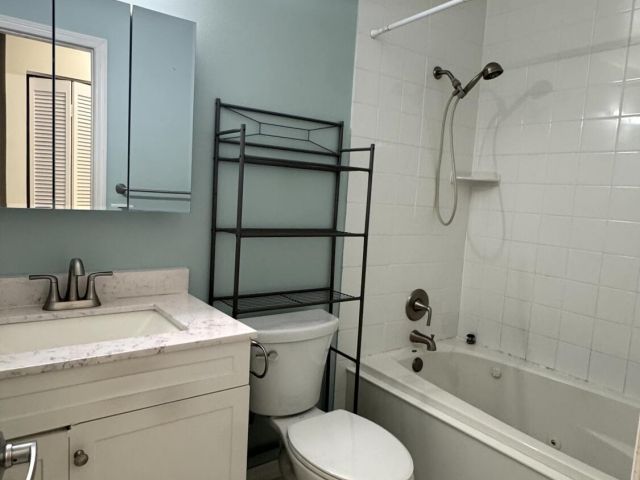 Дом в аренду по адресу 5149 El Claro Circle - фото 6862841