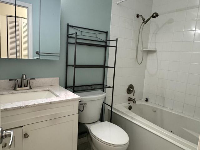 Дом в аренду по адресу 5149 El Claro Circle - фото 6862842