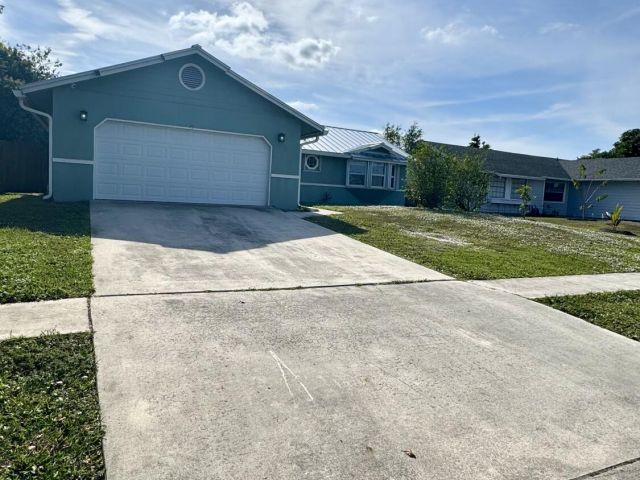 Дом в аренду по адресу 5149 El Claro Circle - фото 6862856