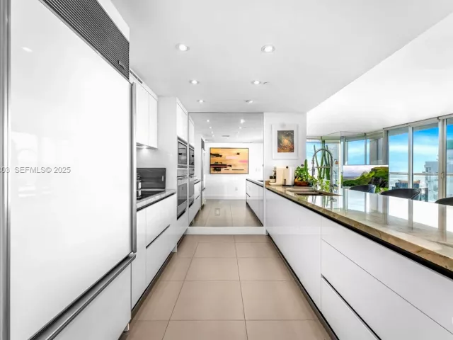 Продажа квартиры #3901 - фото 6863482