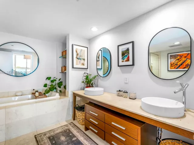 Продажа квартиры #3901 - фото 6863474