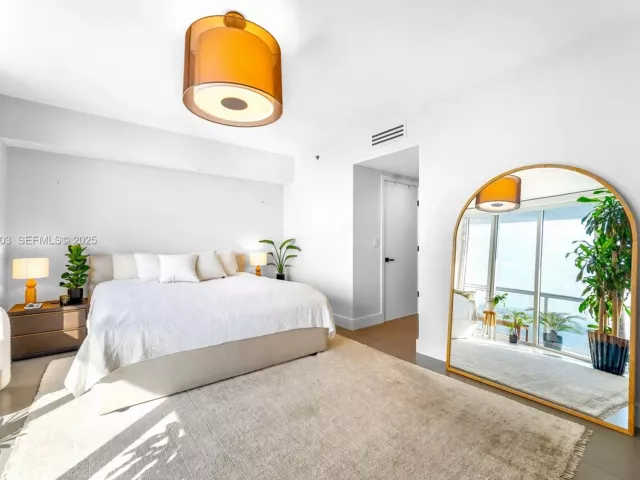 Продажа квартиры #3901 - фото 6863476