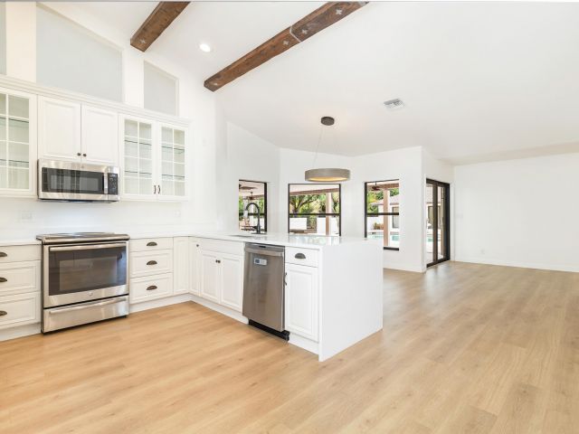 Продажа дома по адресу 6725 Katherine Road - фото 6864949