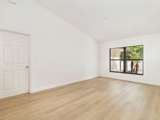 Продажа дома по адресу 6725 Katherine Road - фото 6864950