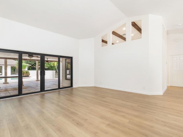 Продажа дома по адресу 6725 Katherine Road - фото 6864953