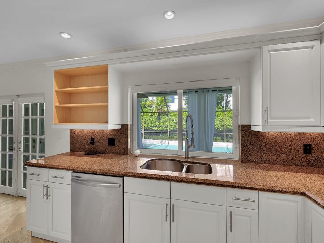 Дом в аренду по адресу 783 Cordova Drive - фото 6862897